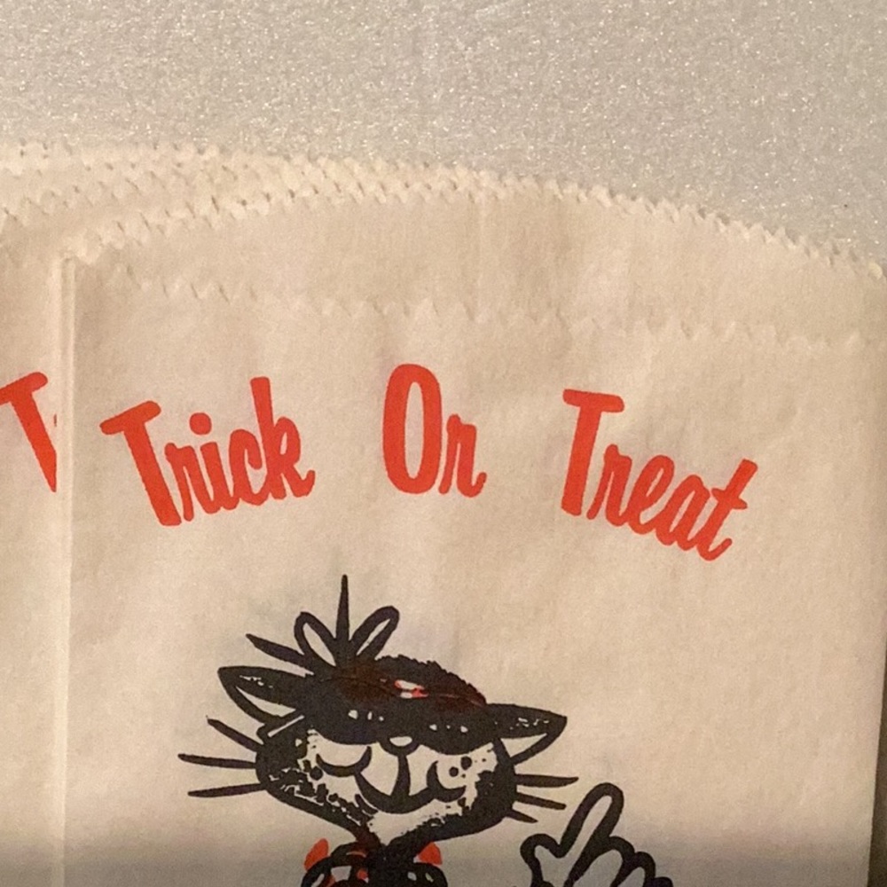 Vintage trick or treat bags group of 20 groovy looking cat and pumpkin - Picture 4 of 9